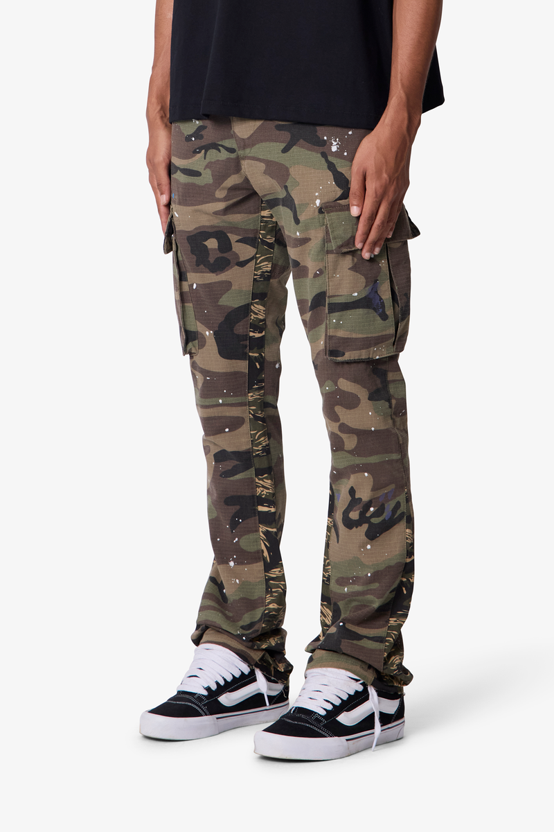 Mnml Bootcut Cargo Pants
